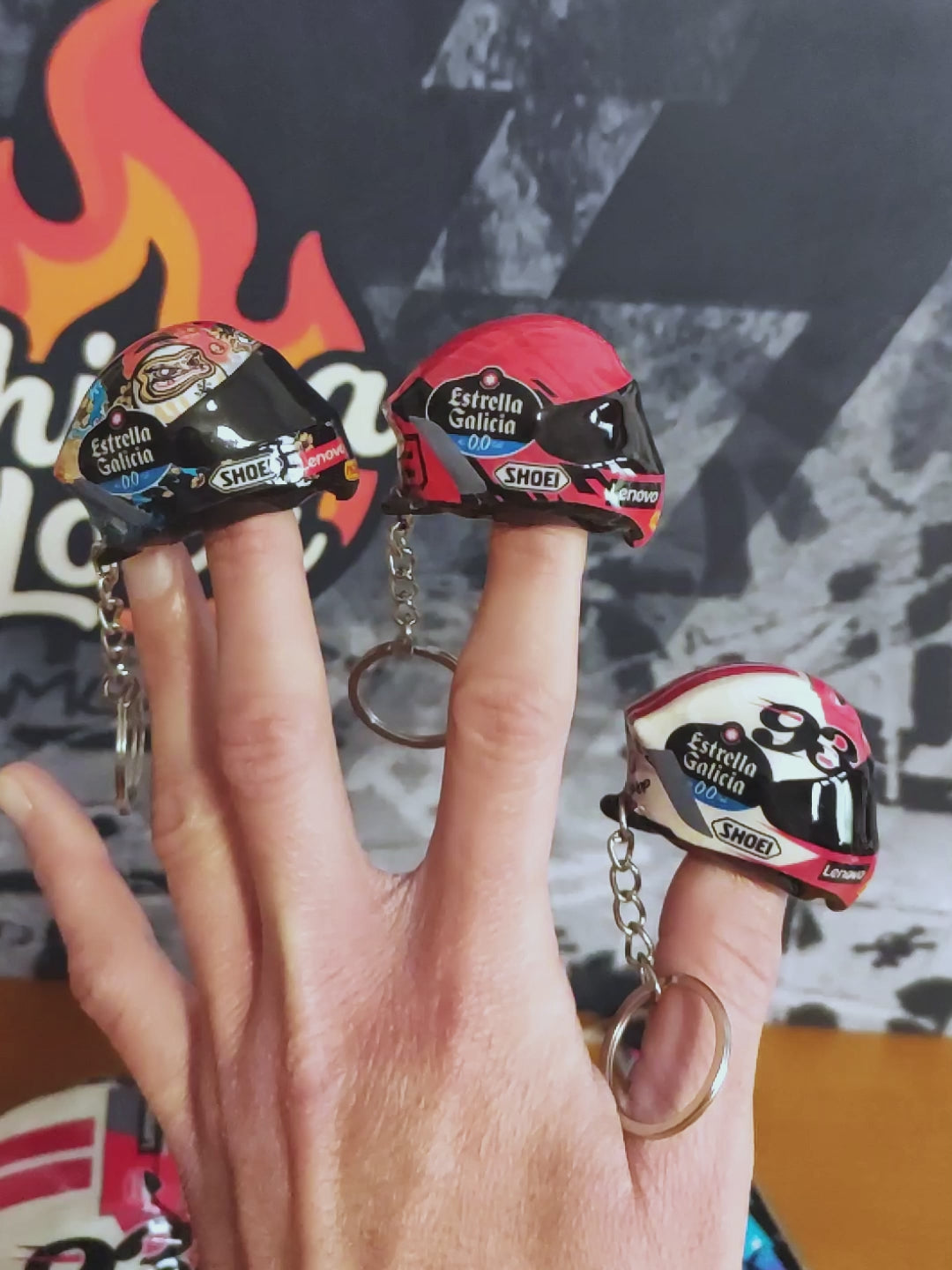 Llavero mini cascos Marc Márquez Motegui
